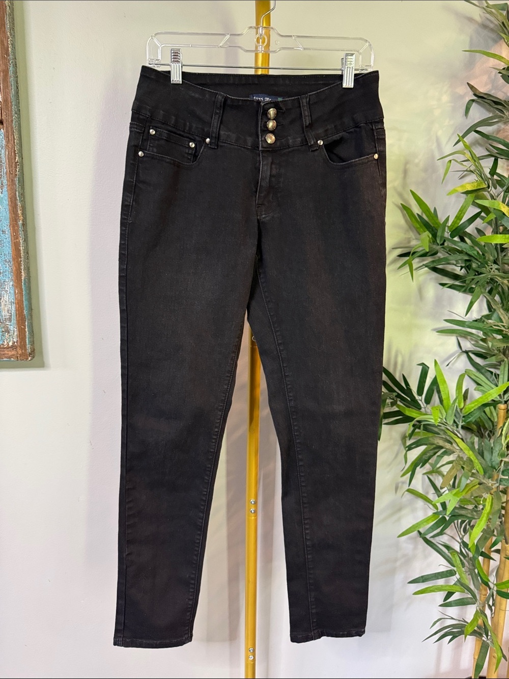 Vins Me High Black Skinny Jeans with Triple Button Waist 13